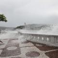 Santos entra em estado de atenção com previsão de mar agitado e ondas de 2,80m