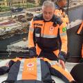 profissional olha uniforme #paratodosverem 