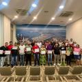 Curso de empilhadeira forma 35 operadores em Santos