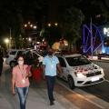 fiscais andam em calçada #paratodosverem