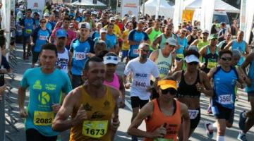 atletas correndo em prova #paratodosverem