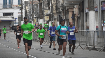 Corrida no Centro de Santos. #Paratodosverem