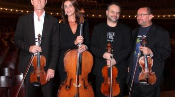 Quarteto de cordas de Santos embarca para primeira turnê internacional