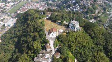 imagem aerea de morro. #paratodosverem