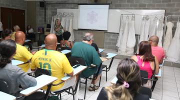 Noivos participam de curso preparatório para o Casamento Comunitário em Santos