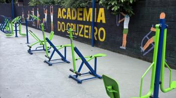 equipamentos para atividade física instalados #paratodosverem 