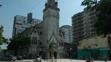 visão da frente da praça #paratodosverem