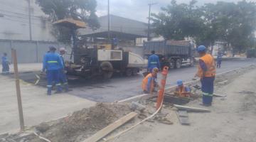 trecho de rua é pavimentado. #paratodosverem