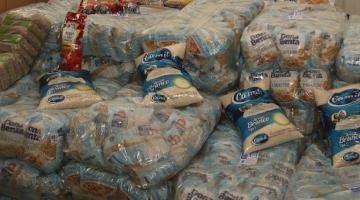 alimentos no fundo social #paratodosverem