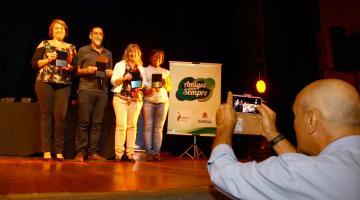 Cerimônia homenageia aposentadoria de servidores municipais