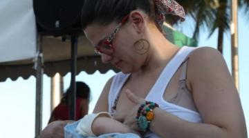 Hora do Mamaço em Santos. #Paratodosverem