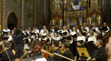 Madrigal Ars Viva se apresentando. #Paratodosverem.