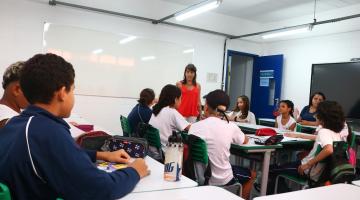 alunos durante a aula #paratodosverem