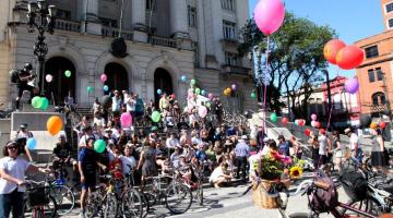 3º Pedal Retrô reúne 400 pessoas em passeio até o Centro Histórico