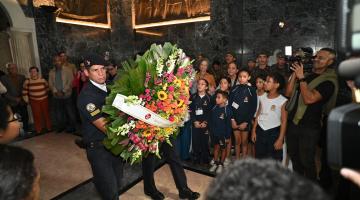 guardas levam flores #paratodosverem 