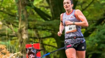 Atleta pratica o canicross. #Paratodosverem