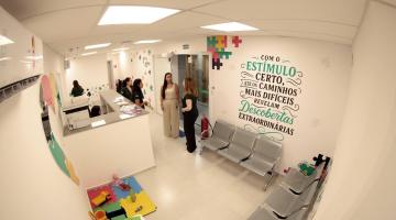 sala da nova clinica de neurodesenvolvimento #paratodosverem 