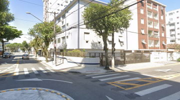 cruzamento de ruas no estuário. #paratodosverem