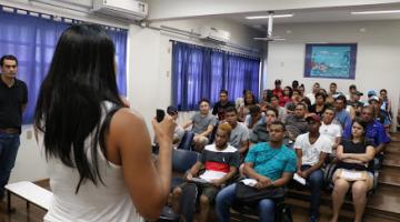 Caravana de Oportunidades beneficia moradores do Morro José Menino 