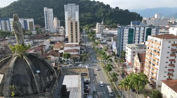 vista aérea da Cidade com a cúpula da igreja coração de Maria em primeiro plano à esquerda. #paratodosverem 