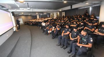 Guarda Civil Municipal de Santos dá curso de abordagem e lança cartilha de atuação técnica