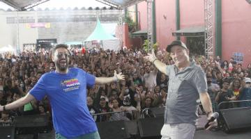 Em dia de emoção e novidades, festival geek de Santos invade "mundo de Beakman"