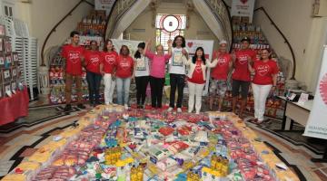 Ação do Coração entrega mais de duas toneladas de alimentos ao Fundo Social de Santos