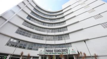 Apoio a startups, qualificação profissional e economia criativa em Santos têm como foco resiliência e sustentabilidade