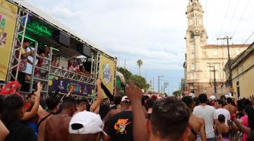 Carnacentro de Santos vira tema de exposição fotográfica