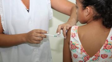Santos intensifica vacinação de adolescentes contra HPV e meningite C