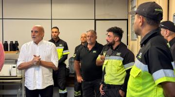 agentes conversam com autoridades #paratodosverem 