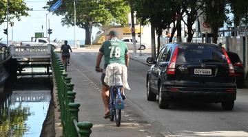 trecho da ciclovia com ciclistas trafegando #paratodosverem
