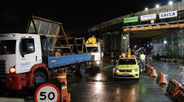 Trânsito terá alterações para retirada de estrutura de viaduto da Nova Entrada de Santos