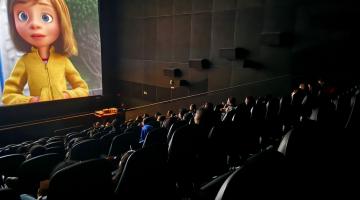Sessão de cinema para alunos. #Paratodosverem