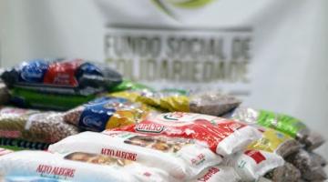 alimentos no fundo social #paratodosverem 