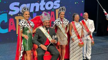 corte do carnaval em palco #paratodosverem