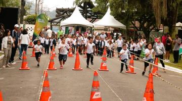 Corrida escolar em Santos leva alunos para atividades ao ar livre no Dia do Desafio