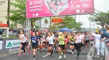 mulheres em largada de corrida #paratodosverem