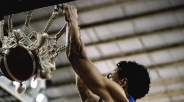 Basquete Santos vence Osasco e sai na frente na briga pelo Brasileiro; nesta sexta enfrenta Blumenau