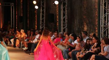 meninas desfilam #paratodosverem