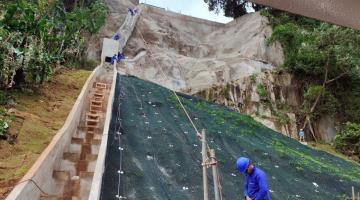 Terminam as obras de contenção de encosta no Morro São Bento em Santos
