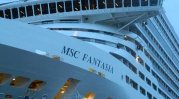 MSC Fantasia faz a primeira escala da temporada de cruzeiros em Santos