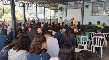Projeto debate depressão, prevenção ao suicídio e saúde mental em escola municipal de Santos