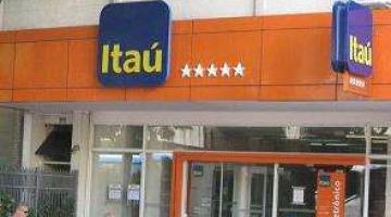 Fachada de agência do banco Itaú. #Pracegover