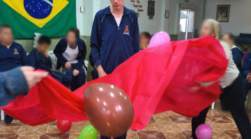 alunos durante a aula #paratodosverem