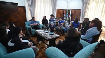 alunos falam com prefeito #paratodosverem