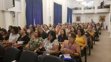 Encontro em Santos aponta caminhos para inclusão das pessoas com Síndrome de Down   