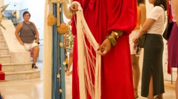 artista apresenta o seu trabalho. #Paratodosverem