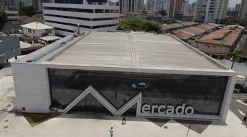 fachada do Mercado de peixes vista do alto. #paratodosverem
