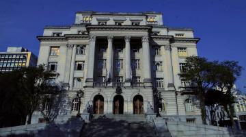 fachada do prédio da prefeitura #paratodosverem